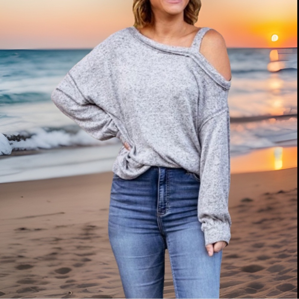Soft Sexy Comfy Sweatshirt W/A Dew Shoulder W/A Strap Casual 2 Dress Shirt NWT